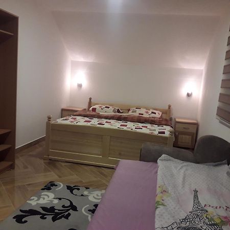 Andrijevica Vuceljic Rooms מראה חיצוני תמונה