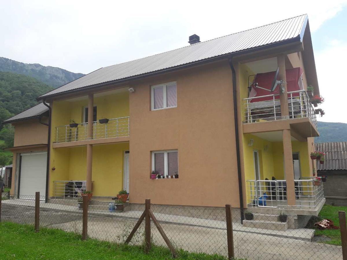 Andrijevica Vuceljic Rooms מראה חיצוני תמונה