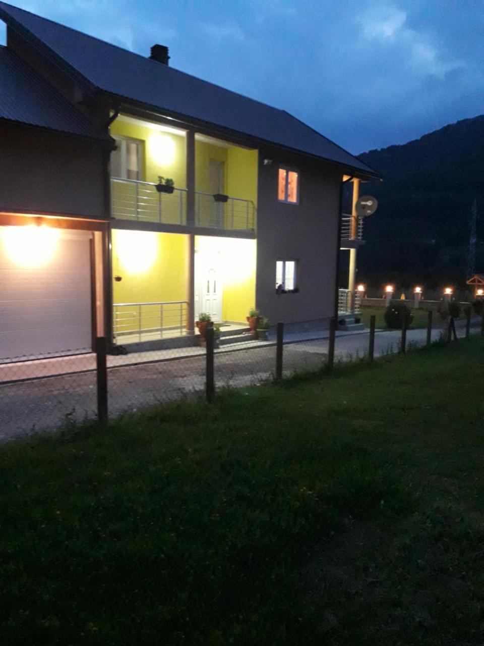 Andrijevica Vuceljic Rooms מראה חיצוני תמונה
